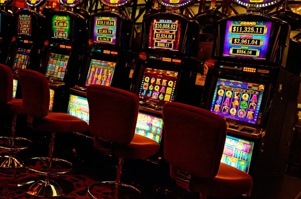 Platform dashboard showing live football odds and casino games